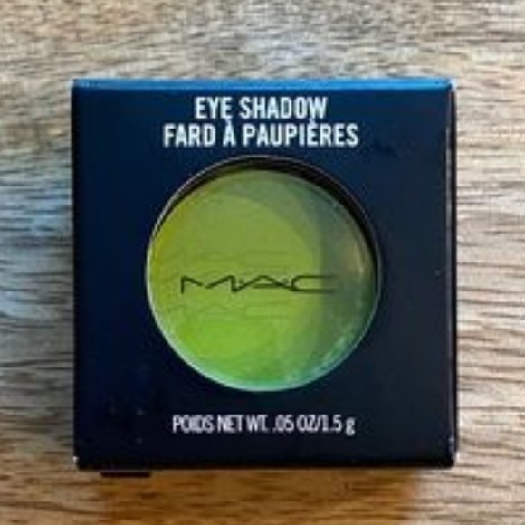 Last one! MAC WHATS THE WIFI Eye Shadow NIB What's the Wifi Matte - Picture 3 of 7